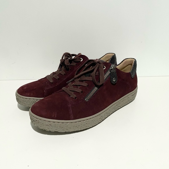 Women's Burgundy Hartjes Bordo‎ Phil Luxe Suede Sneakers - Picture 5 of 9